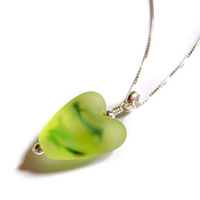 Frosted Umbria green heart pendant
